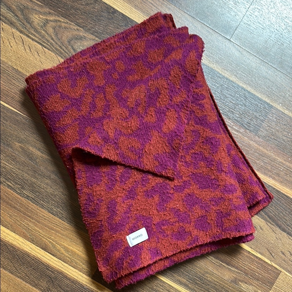 Athleta Morro‎ Cozy Leopard Scarf in Dried Cinnamon